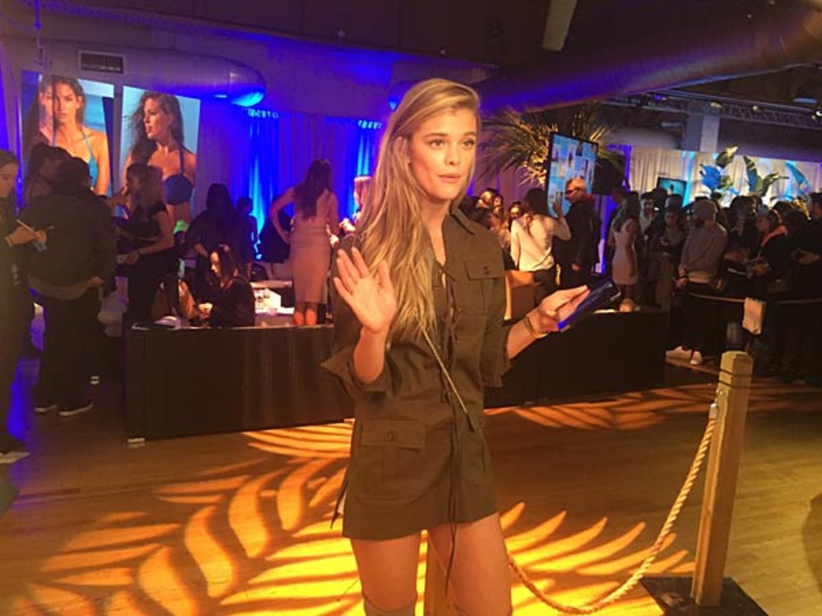 nina-agdal_4.jpg